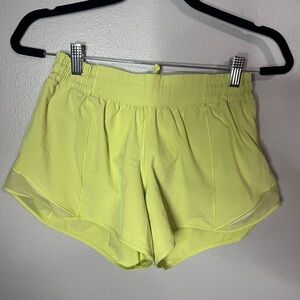 lululemon hotty hot shorts Sz 8